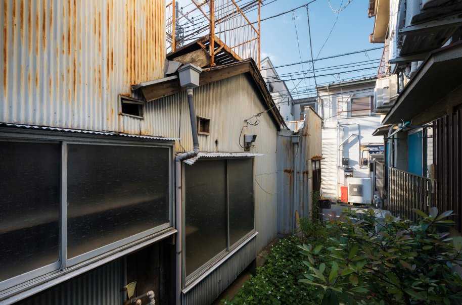 Top 5 Warning Signs Your Oil Immersed Transformer Needs Immediate Attention.jpg