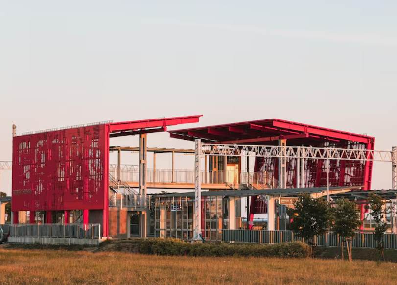 Fixed vs. Withdrawable Electrical Switchgear