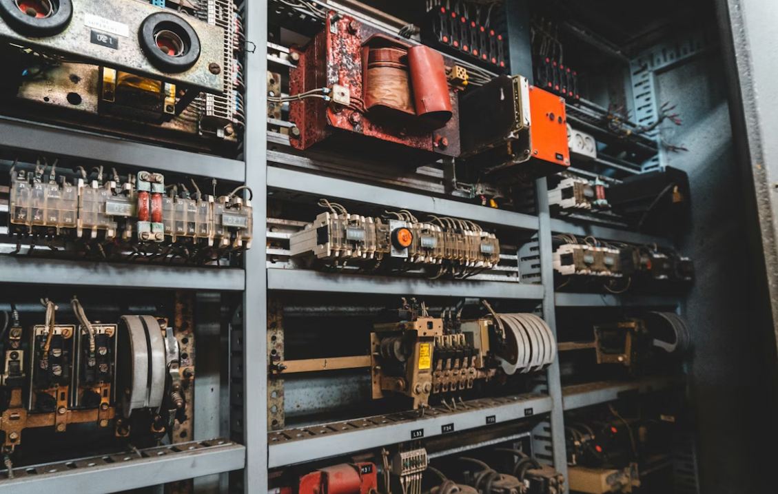 LV vs. MV Power Distribution Which Architecture Is Right for Your Industrial Plant.jpg