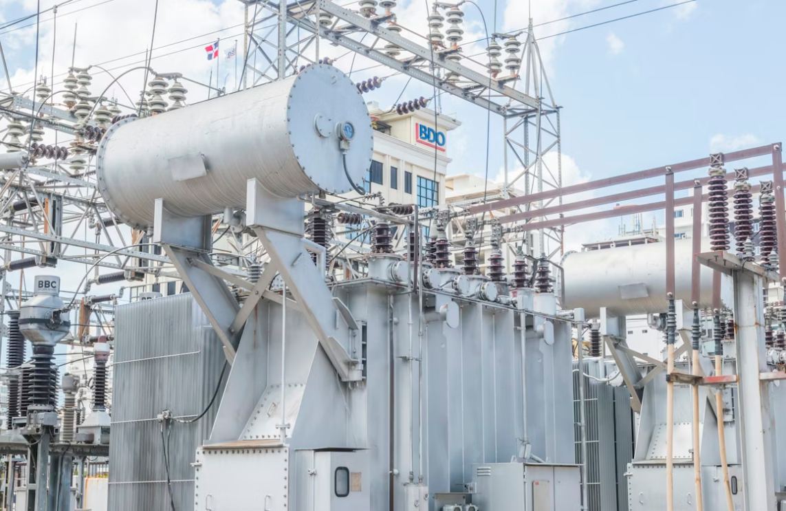 Oil Immersed Transformer vs Dry Type Transformer Which Is Right for Your Project.jpg